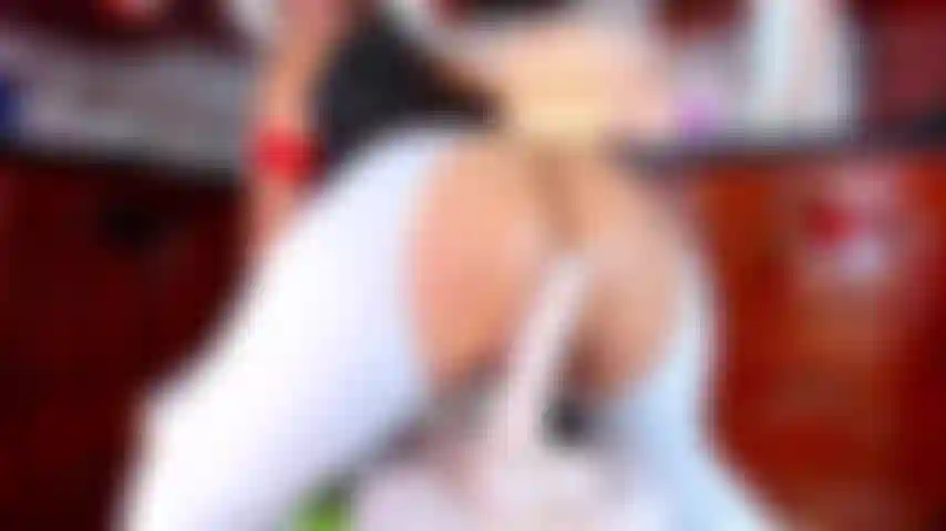 Montando tu polla, vaquera.