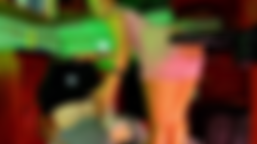 Caricias y una buena mamada?