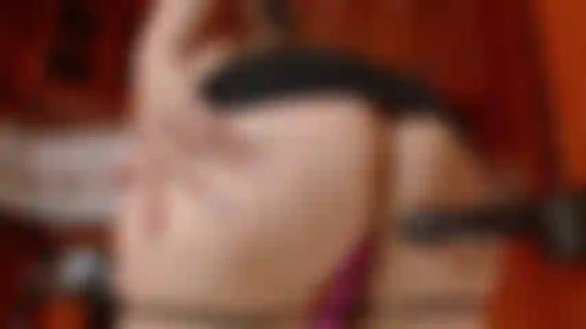 Divirtiéndome con tu polla en mi culo!