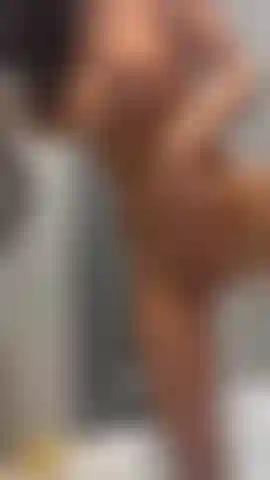 Pussy play in my bath