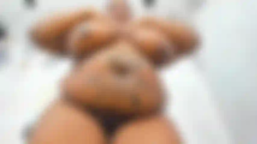 Oil, naked and bouncing my body for you