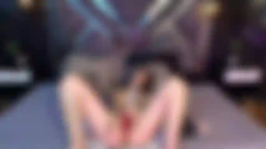 DOUBLE PENETRATION WITH THREE DILDOS