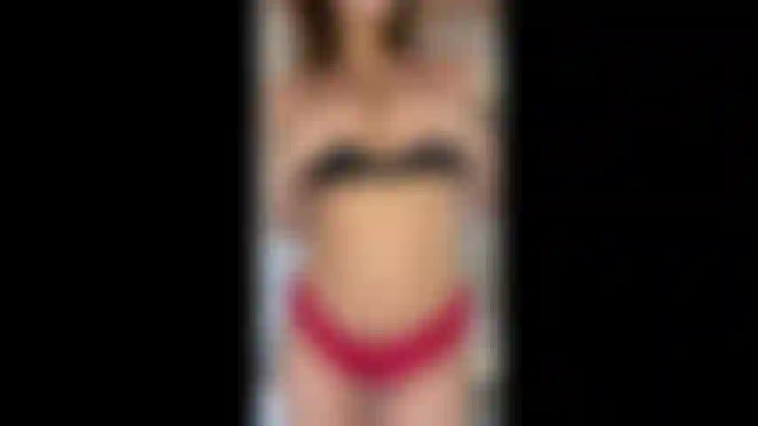 Rogando que me folles el culo joi anal.