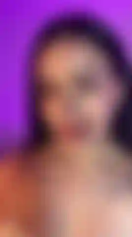 How long do you think my tongue is? I dared to measure it and that's too hot. I'm sure you can guess how long it is