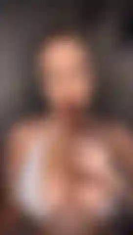 Mamada descuidada a mi dildo bbc.