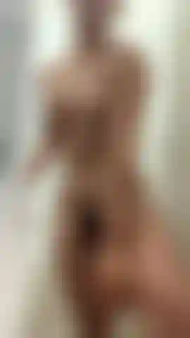 Tomemos una ducha caliente, nena.