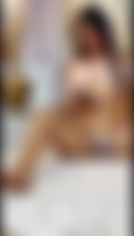 A chorros con mi juguete vibrador.