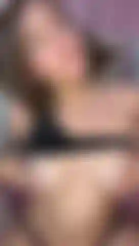 Mmmm big tits, mm delicious!