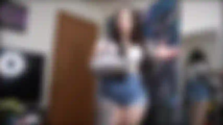 Repartidora te domina y joi.