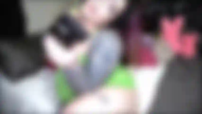 Ex loca se folla a su mejor amigo.