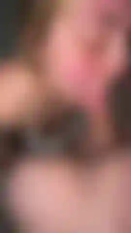 showertime deepthroat blowjob! love gagging all over a nice cock ;)