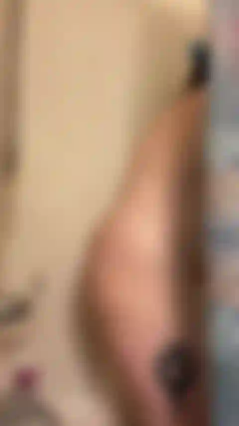 Espíame en la ducha.