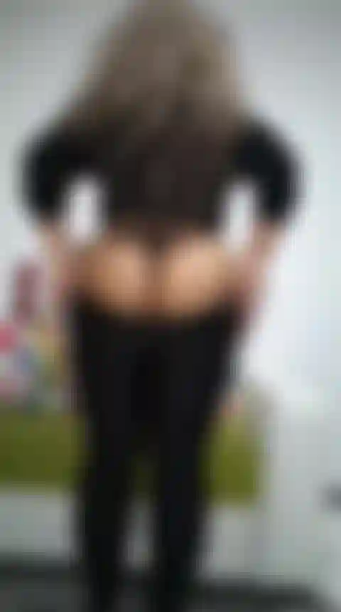 Si no saltas a ponerte los jeans, baby no sientes mi dolor.