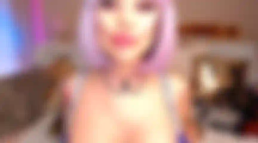 24. Nuevo vídeo de 10 minutos con fetiche de escupitajo, primer plano, contacto visual, mamada lenta y extra descuidada, ahegao, juego con la boca, labios mojados, gemidos, mendicidad de semen, frotarme la cara con saliva, maquillaje hermoso.