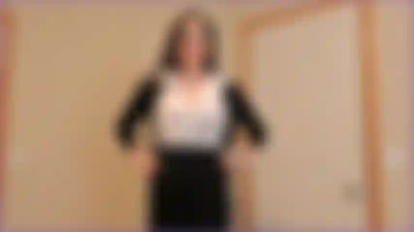 Tu jefe te humilla, estoy harta de verte a la cara, ¡estás despedida! ¿Estás llorando? ¿Quieres que te devuelvan el trabajo? Arrodíllate y ruégamelo... ¡Te daré tu bono ahora mismo! Mira las etiquetas para más :).