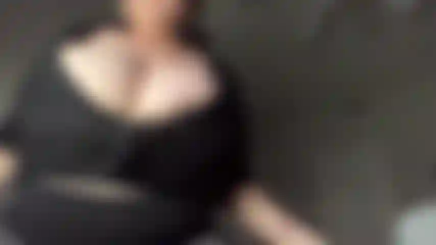 Provocación de escote furtivo.