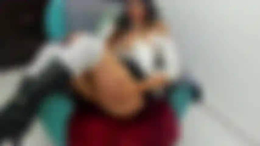 Juego con botas y coño.