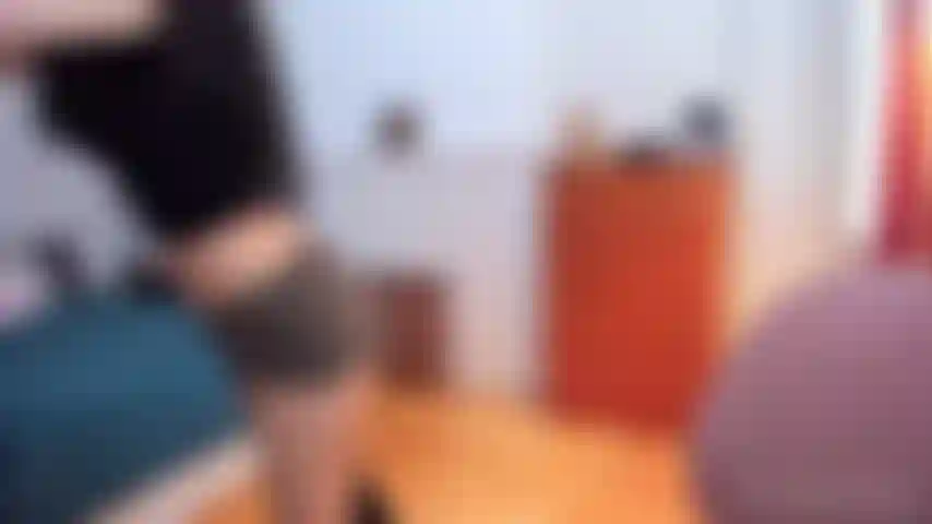 Escupir fetiche mamada ruda desnuda y gimiendo.