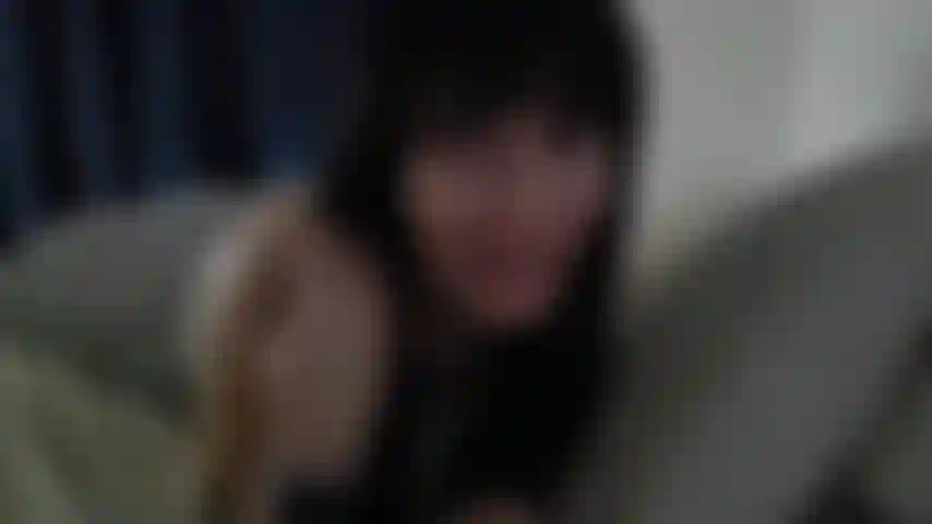 ¡Buenos días, gamberro! Tu nuevo ritual matutino empieza follándote para mí.