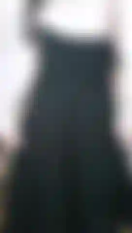 Primer plano de coño peludo y cremoso.