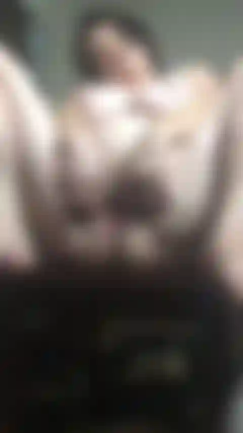 ¡Un vídeo imprescindible para los amantes de los coños peludos!