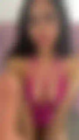 Joi con consolador realista.