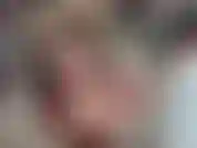 Te estoy dando instrucciones para masturbarte de rodillas con las tetas afuera y provocando mi coño frente a ti! Déjame enseñarte todos los secretos que necesitas saber sobre sacudir, frotar y acariciar tu polla.