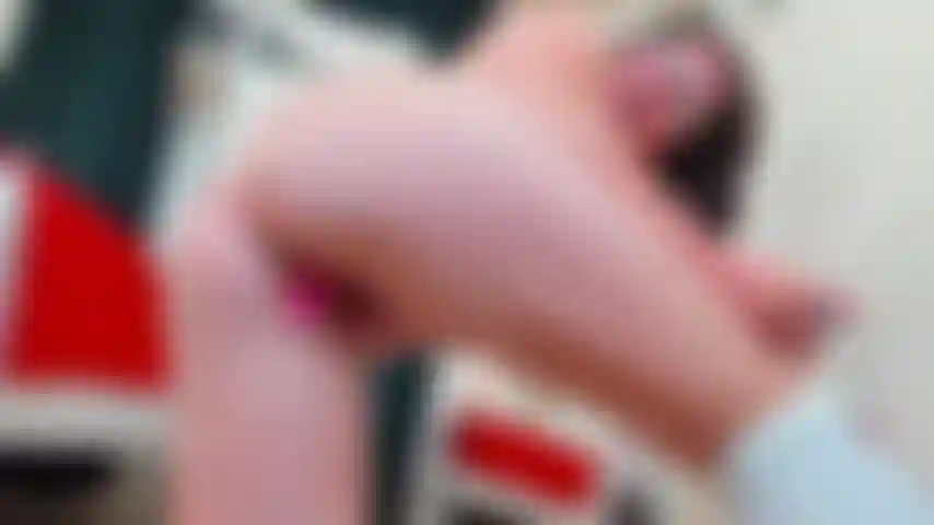 En mis días más cachondos me encanta follarme el culo en todas las posiciones posibles y con tantos juguetes diferentes!