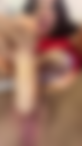 Froto y mojo, solo pensando en ti.