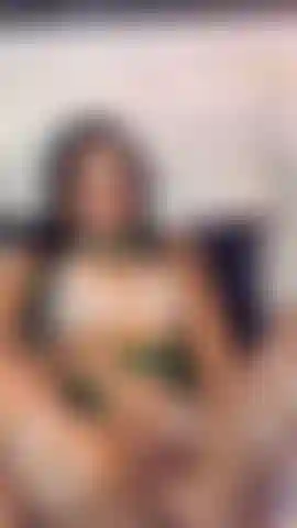 Tu amuleto de la suerte, son mis orgasmos.