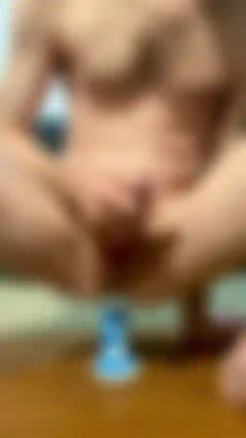 ( Video completo) rebotando en mi juguete.