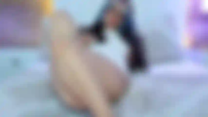 Cant help finger my sweet pussy