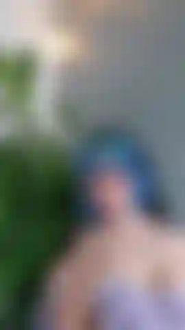 Mis tetas se ven mejor con tu polla en medio de ellas.