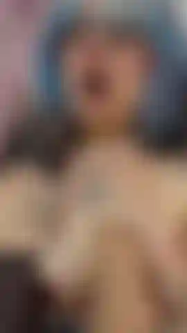 Soy tan traviesa hoy que ni siquiera puedo controlarme.