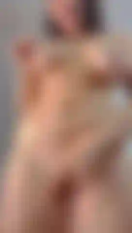 Labios vaginales mojados.