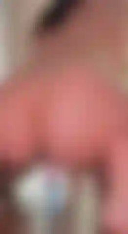 Dildo montando desde atrás.