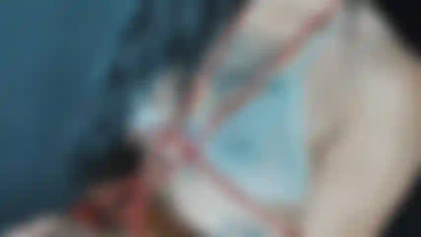 Quiero que me amarres y me hagas tuya.