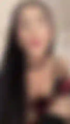 Anal profundo mientras me toco mi apretado y cremoso coño.