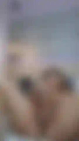 Follame el culo muy fuerte.