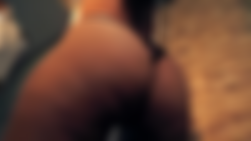 Culo gigante bailando.