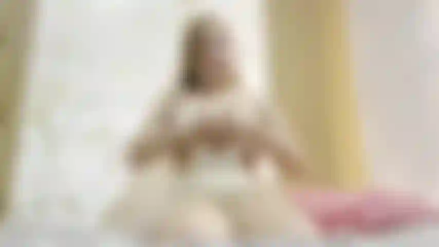 Ride my pillow when I'm horny before sleeping, I love it