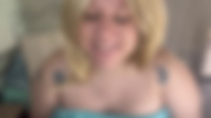 Presento mi cuerpo embarazado.