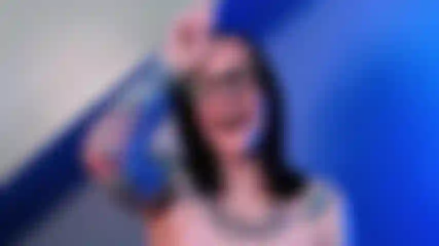 Envuelta alrededor de mi dedo.