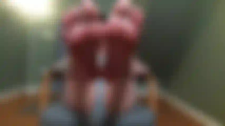 Obsesionada con tu esposa perfecta (adoración de pies/culo).