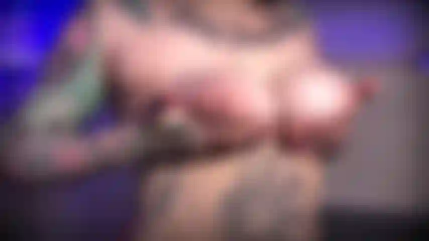 Adoración de tetas para perdedores!