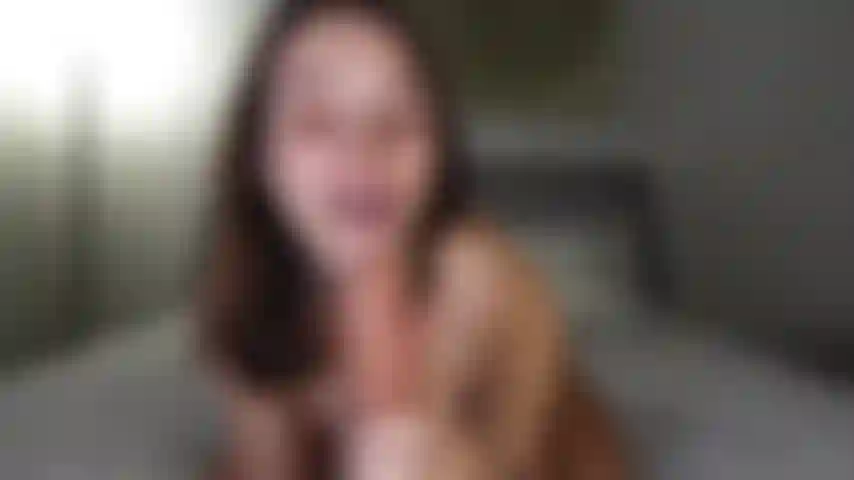 Embarazada montando consolador.