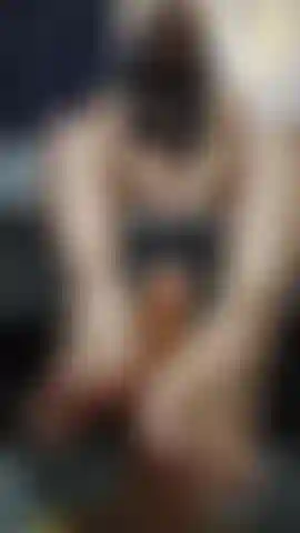 Desnuda para ti y tu polla.