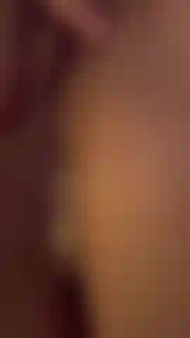 Me encanta cuando la leche todavía está caliente y fresca, obviamente dentro de mí.