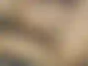 Loción para el cuerpo peludo: me froto la loción en las espinillas, las pantorrillas y la parte interna de los muslos, los brazos, las axilas y las patillas. Entonces te provoco con mi mata peluda.