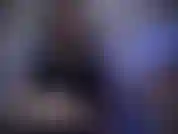 " Fúmalos si los tienes" - soplando humo en tu cara y arrojándote las cenizas con enojo, ¡porque eres mi nuevo cenicero, perdedor!